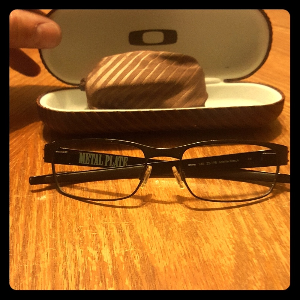 Oakley Metal Plate Eyeglasses